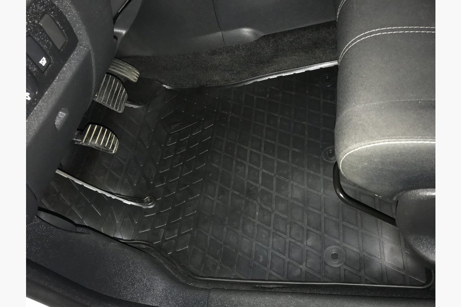Renault Fluence 2009–2016 Gummimåtter (4 stk., Stingray Premium) Image