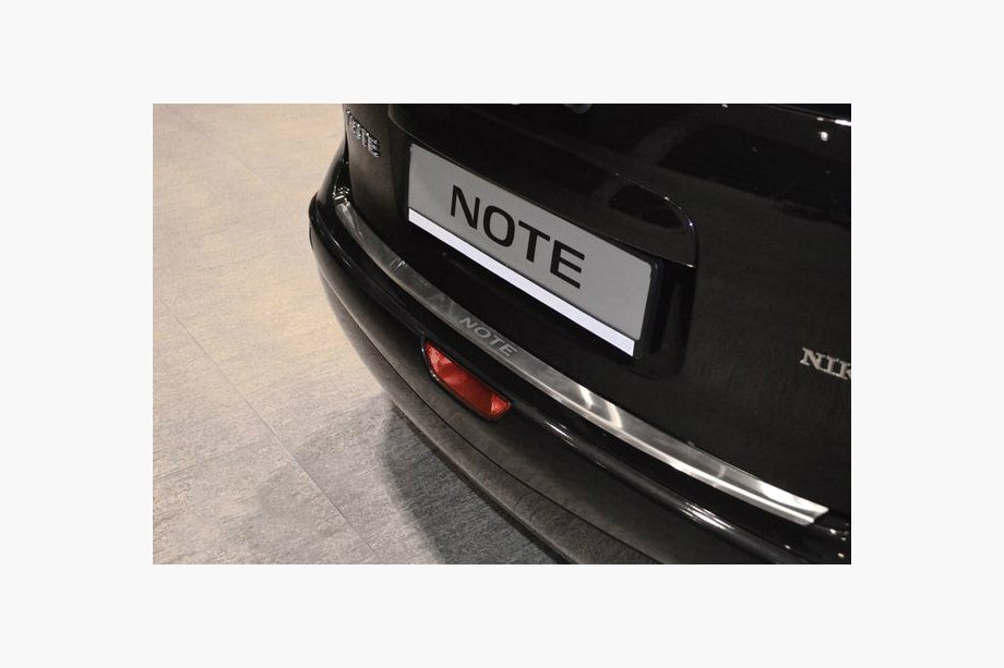 Nissan Note 2004–2012 Bagkofangerbeskytter med bukkant Nataniko (2005-2007, rustfrit stål) Image