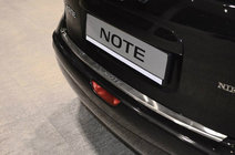Nissan Note 2004–2012 Bagkofangerbeskytter med bukkant Nataniko (2005-2007, rustfrit stål) foto 1