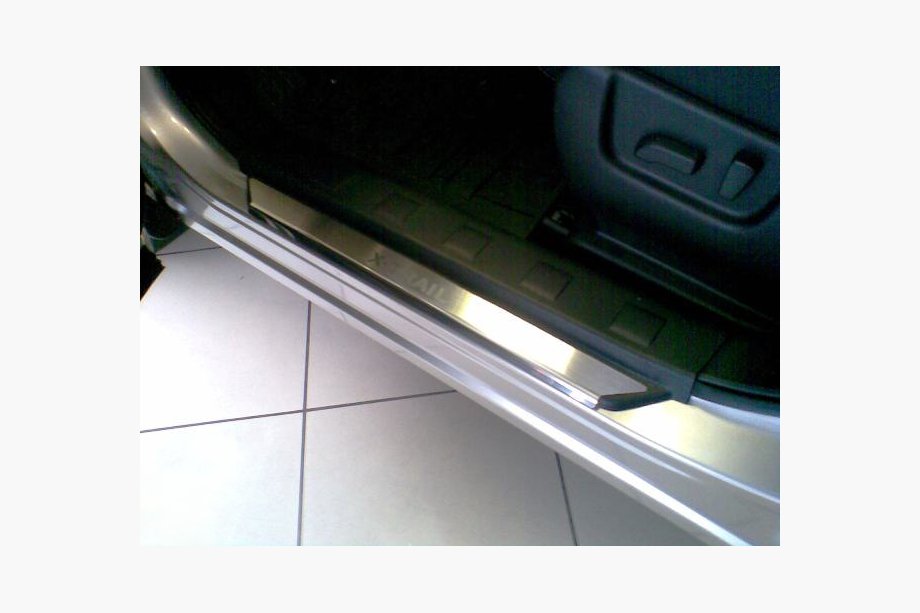 Nissan X-trail T31 2007–2014 Dørtrinslister Nathaniko (4 stk., rustfrit stål) Premium - 3M tape, 0,8 mm Image