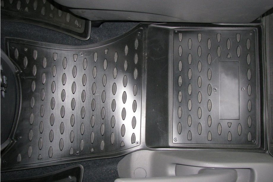 Hyundai H300, H1, Starex 2008–2020 Gummimåtter til kabinen (4 stk., Novline) New Image