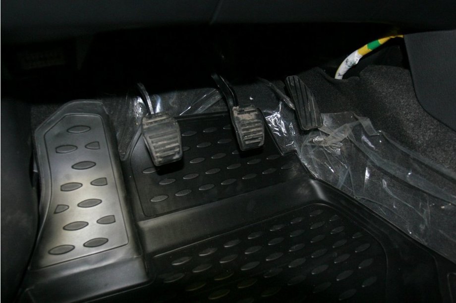 Lifan 620 Solano 2007– (2010↗) 3D gummimåtter til kabinen (4 stk., Novline) Image