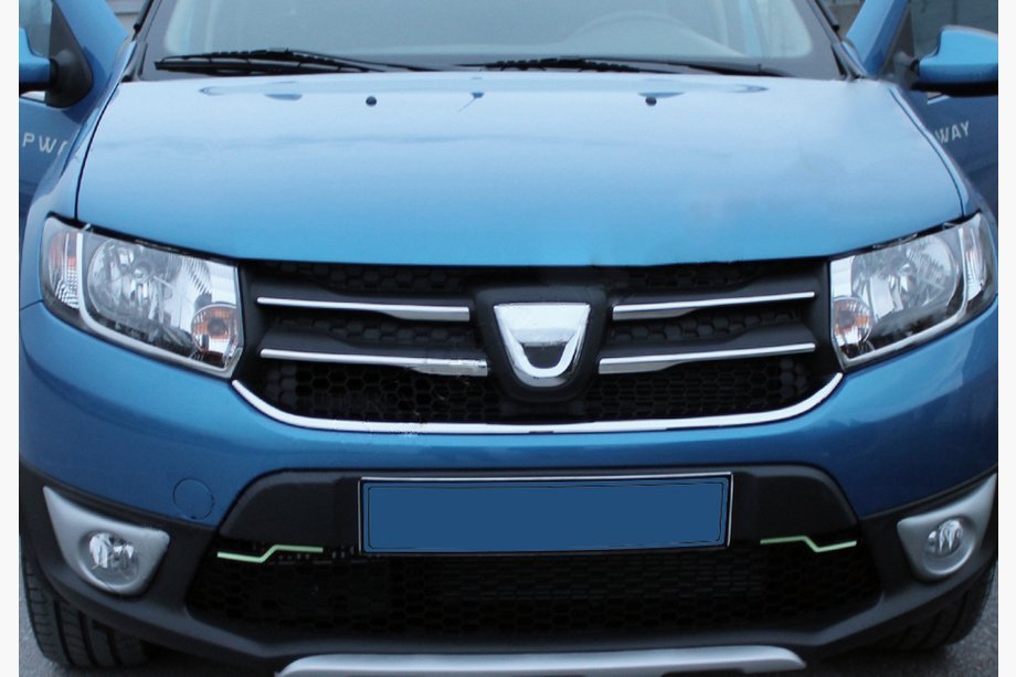 Dacia Sandero 2013–2020 Krom pyntelister til grill, variant 1 (4 stk., rustfrit stål) Image