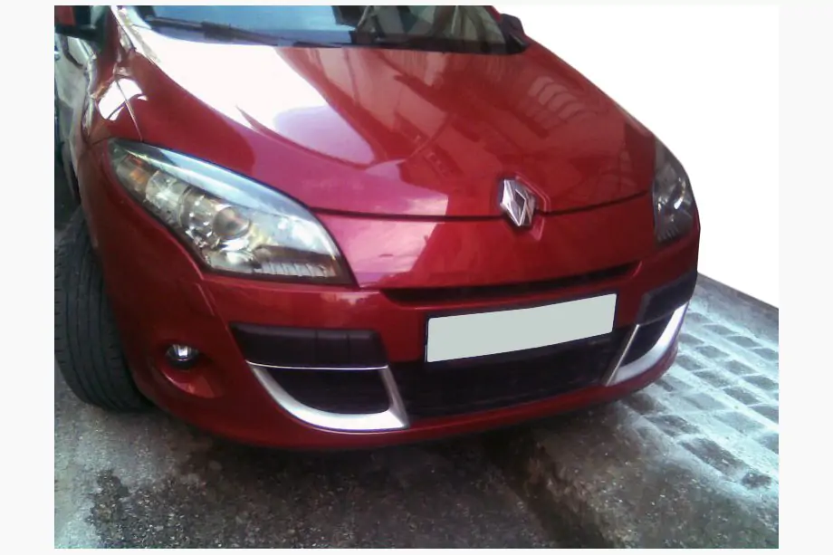 Renault Megane III 2009–2016 Kofangerindsatser (2008-2012, 2 stk., til lakering) Image