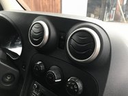Mercedes Citan 2013–2021 Rammer til indvendige ventilationsdyser (4 stk., rustfrit stål) foto 1