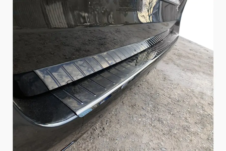 Mercedes Vito/V-klasse W447 2014– Bagkofangerbeskytter OmsaLine Sort Krom (rustfri) Image