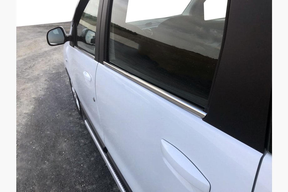 Dacia Lodgy 2012–2022 Vindueslister (4 stk., rustfrit stål) OmsaLine - italiensk rustfrit stål Image