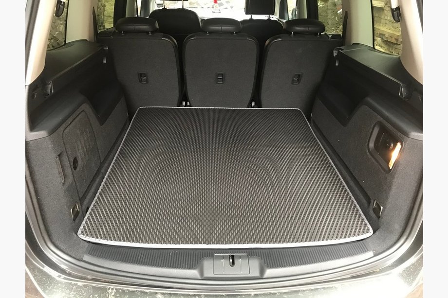 Volkswagen Sharan 2010–2023 Øvre bagagerumsmåtte (EVA, sort) Image