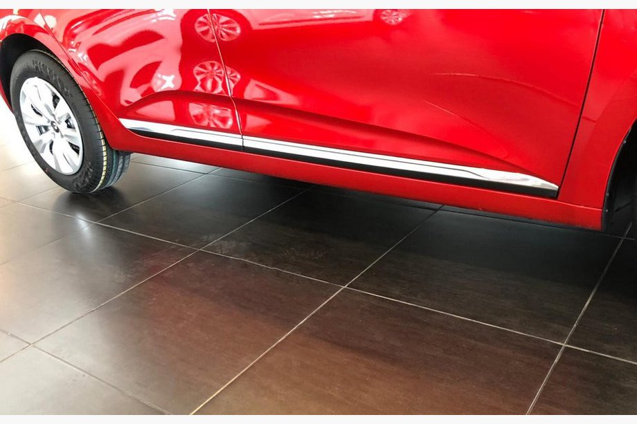 Renault Clio V 2019– Dæklister til dørsidepanel (rustfrit stål) Image