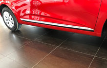 Renault Clio V 2019– Dæklister til dørsidepanel (rustfrit stål) foto 1
