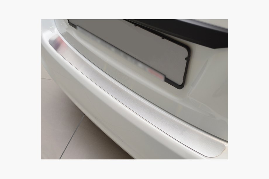 Toyota Yaris 2010–2020 Bagkofangerbeskytter Natanika (rustfrit stål) Image