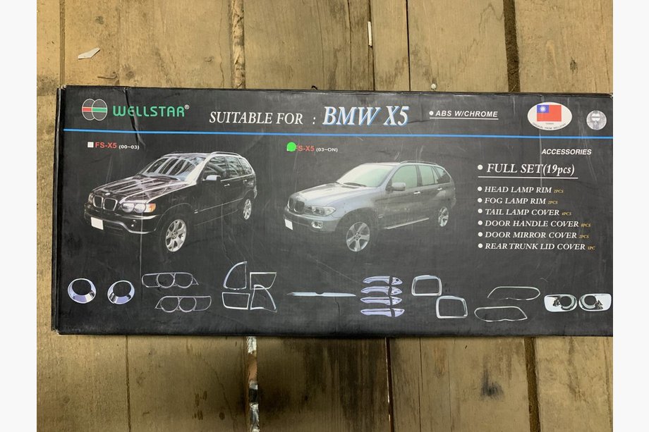 BMW X5 E53 1999–2006 Tilbud! Sæt med kromlister (2003-2006) Image