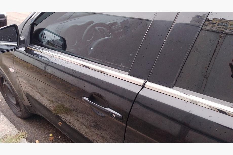 Mitsubishi Lancer X 2008– Udvendige vindueslister (4 stk., rustfrit stål) Carmos - Tyrkisk stål Image