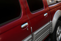 Nissan NP300 1999–2015 Dørgrebsdæksler (2 stk., rustfrit stål) foto 1
