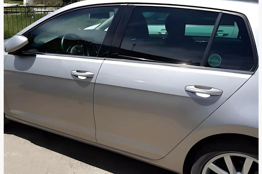 Volkswagen Golf 7/E-Golf 2012–2020 Nedre vindueslister Black Chrome (4 stk., rustfrit stål) Image