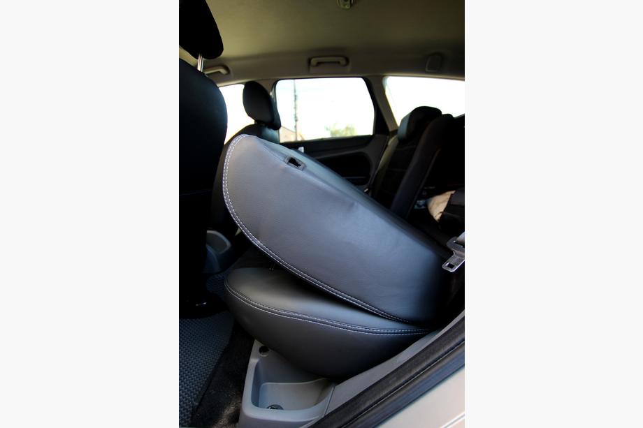 Ford Focus III 2011–2017 Sædebetræk i økolæder+stof+antara Antara A001g (komplet kabinesæt) Foto 4