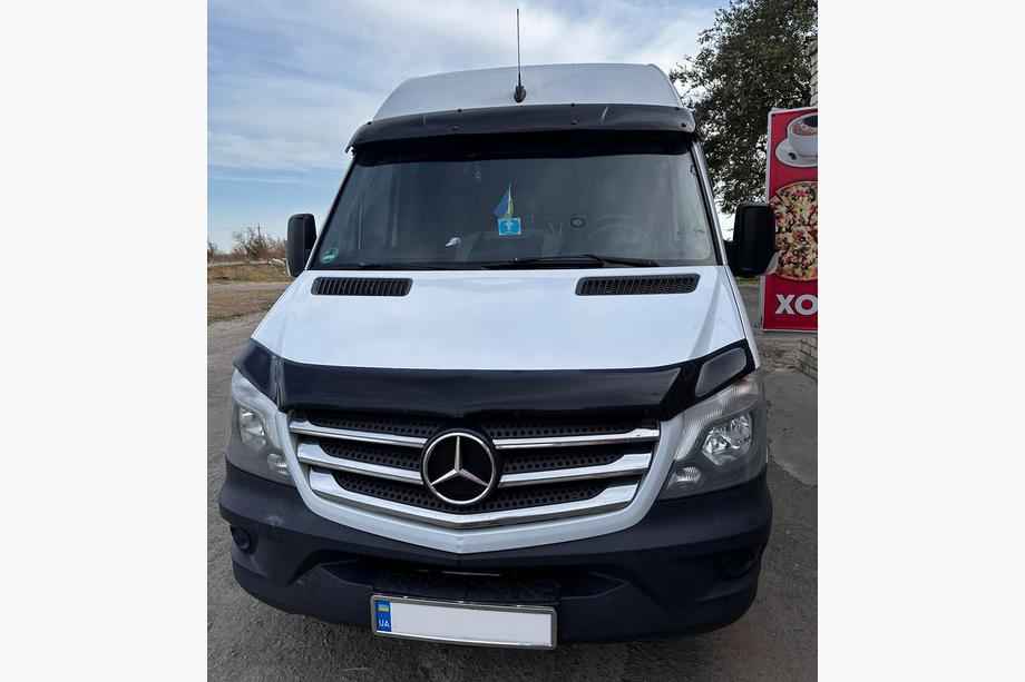 Mercedes Sprinter W906 2006–2018 Solskærm til forrude med ramme V2 (sort højglans, 5 mm) Foto 12