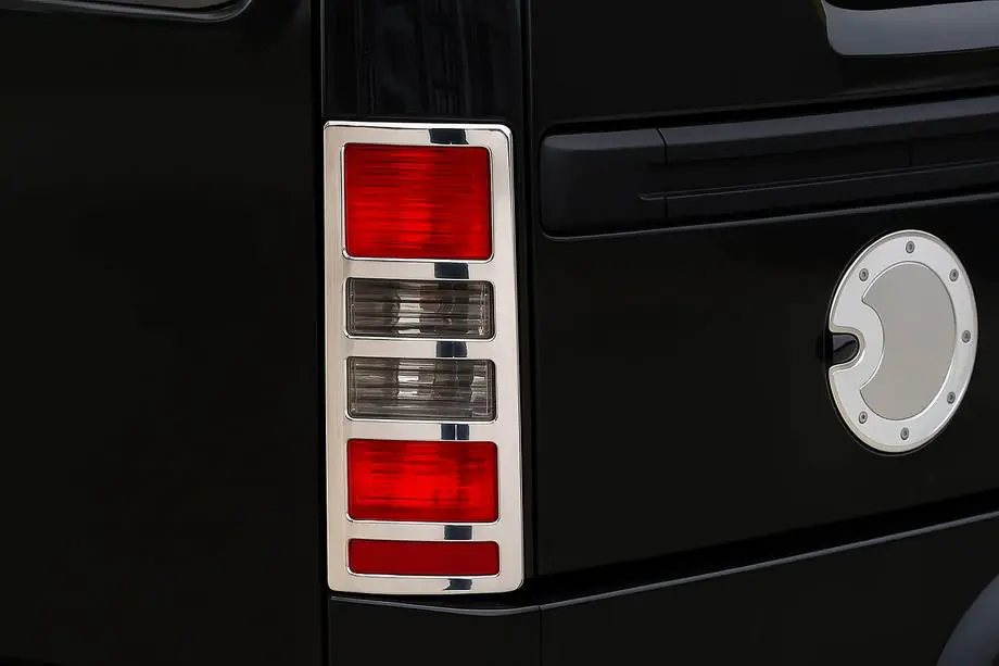 Opel Combo 2002–2012 Krom baglygtecovers (2 stk., plast) Image