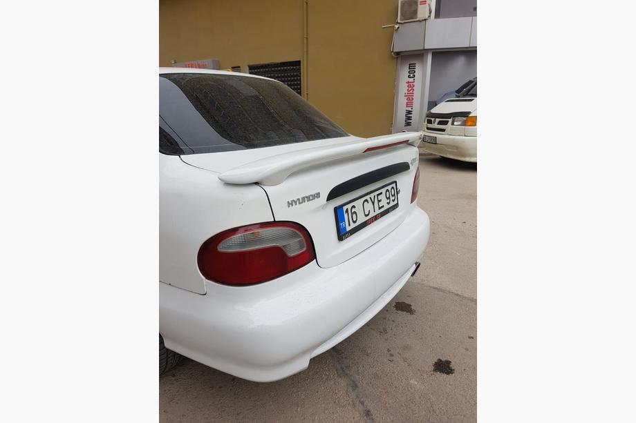 Hyundai Accent 1994–1999 Meliset spoiler (til lakering) Image