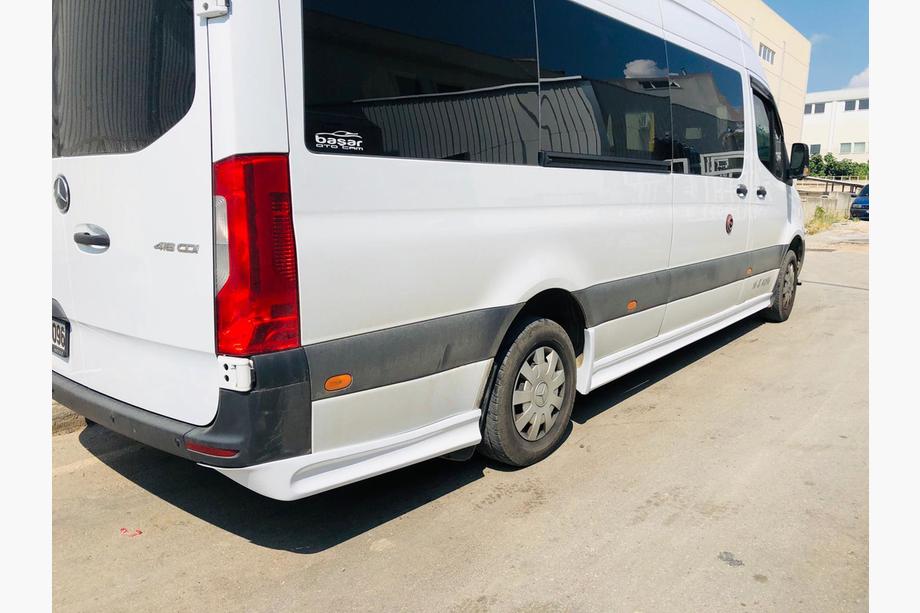 Mercedes Sprinter W907/W910 2018– Sideskørtesæt (klar til lakering) L3 - Lang (til tuningkofanger) Image