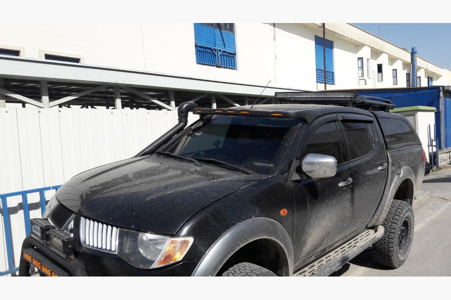 Mitsubishi L200 2015–2024 Solskærm til forrude (Meliset LED) Image