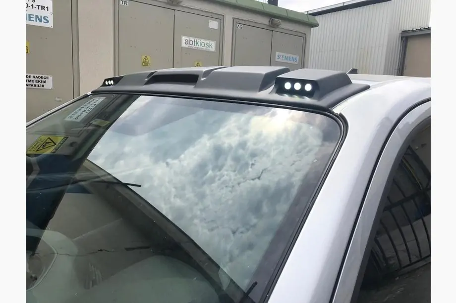 Nissan Navara/NP300 2016– Solskærm til forrude (Meliset LED V1) Image
