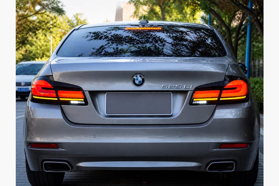 BMW 5-serie F10/F11 2010–2016 Baglygter (LCI-design) Image