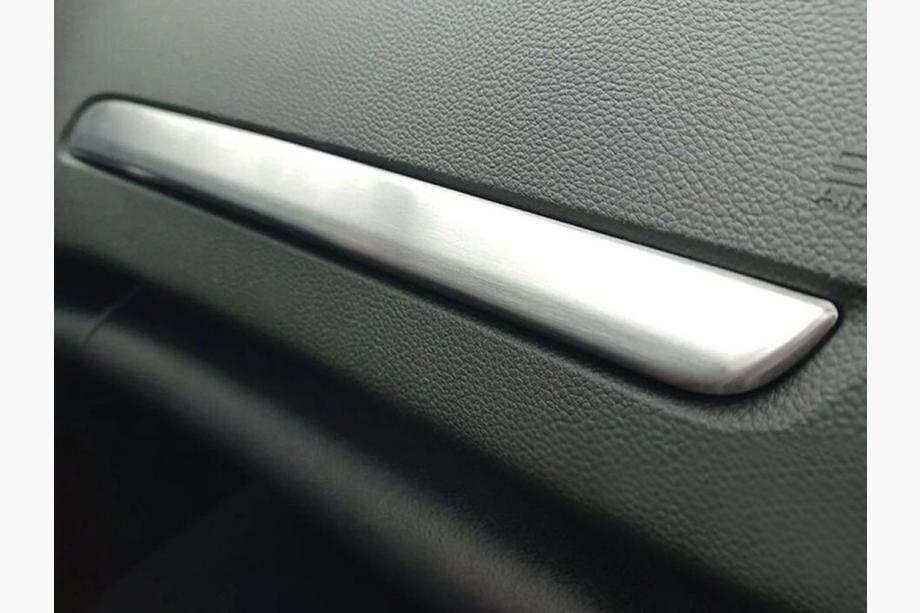 Renault Megane IV 2016–2025 Instrumentbordliste til kabinen (1 stk., rustfrit stål) Image