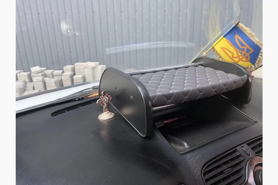 Renault Kangoo 2008–2020 Instrumentbordhylde (grå med grå syning) Image