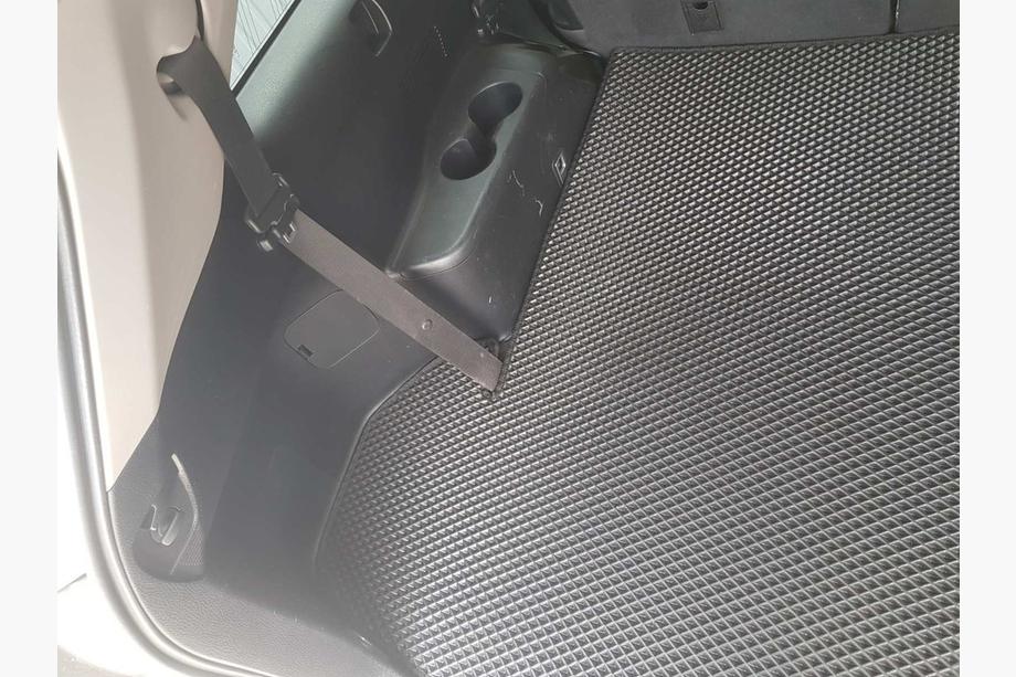 Toyota Highlander 2013–2019 EVA bagagerumsmåtte (stor, sort) Foto 5