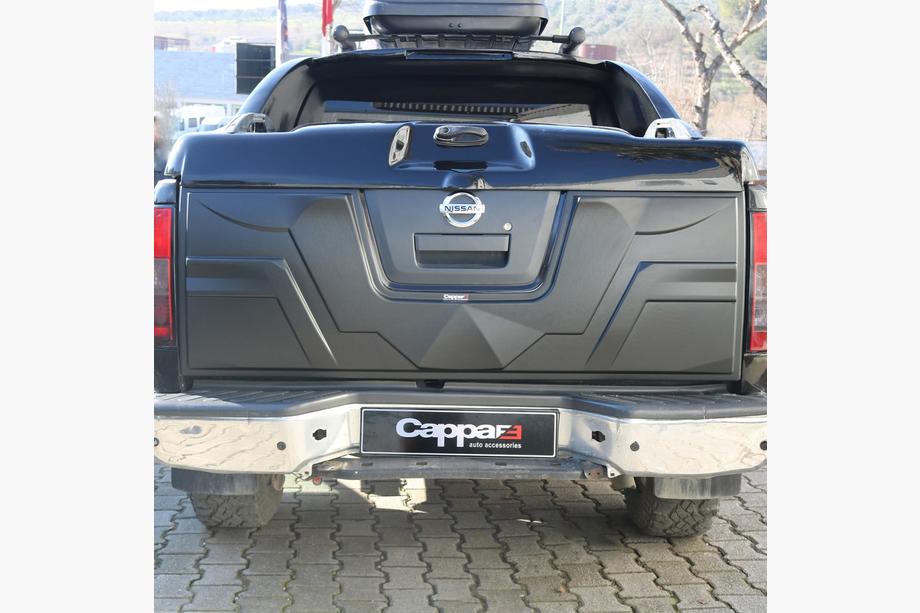 Nissan Navara 2006–2015 Bagklapsliste (ABS) Image