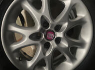 Fiat Navkapsler til fælge V2 49/42,5 mm røde (sæt 4 stk., 0735448759) foto 1