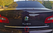 Skoda Superb 2009–2015 Modelbetegnelse Superb 2009-2013 (170 x 30 mm) foto 3