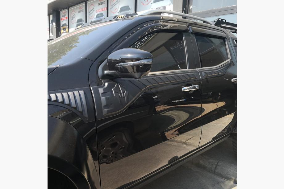 Mercedes X class 2017–2020 Øvre dørlist (6 stk., ABS) Image