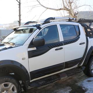 Øvre dørlister (4 stk., ABS) Mitsubishi L200 2006–2015 foto 1