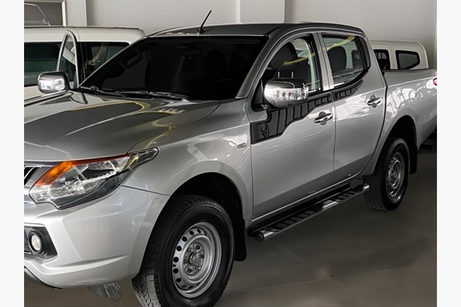 Mitsubishi L200 2015–2024 Øvre dørlister 2015-2019 (4 stk., ABS) Image