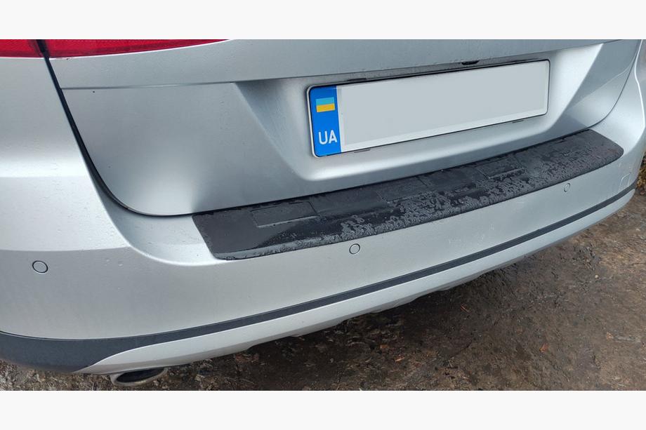 Volkswagen Passat B7 2012–2015 Bagkofangerliste Esa (SW, ABS) Image