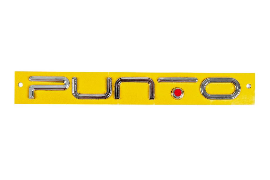 Fiat Punto Grande/EVO 2006–2018 Punto bagmærke til EVO (rød prik, 2037a) Image