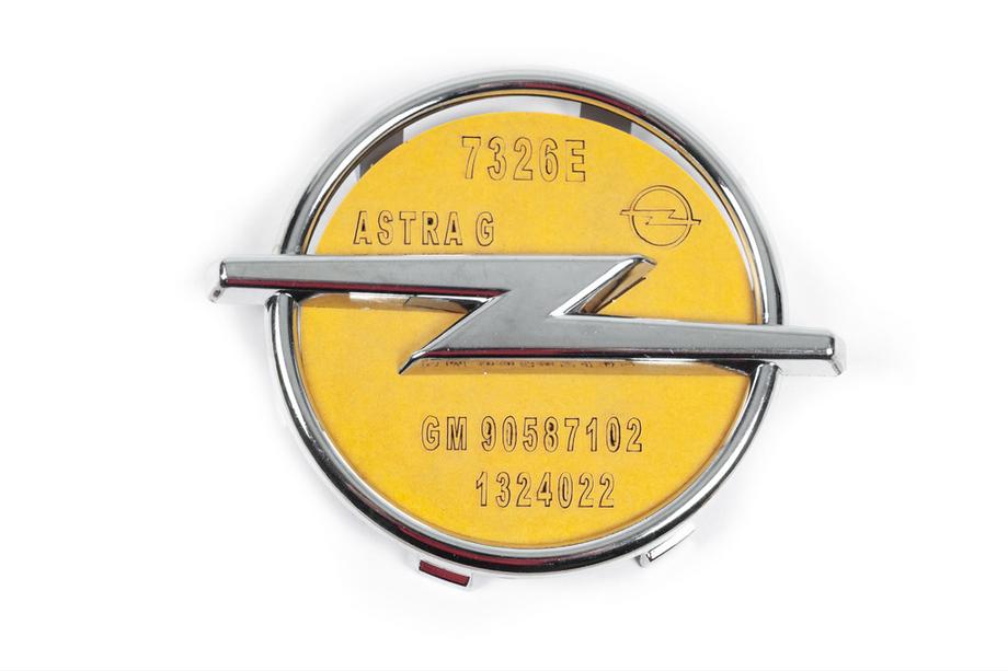Opel Corsa C 2000–2006 Opel frontemblem 9196806 (95 mm) Image
