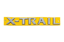Nissan X-trail T30 2002–2007 X-Trail emblem 848951DA0B (214 x 28 mm) foto 1