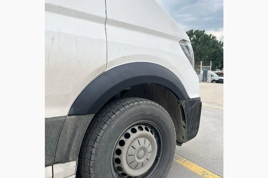 Volkswagen Crafter 2016– Brede skærmforøgere (4 stk., sorte) Image