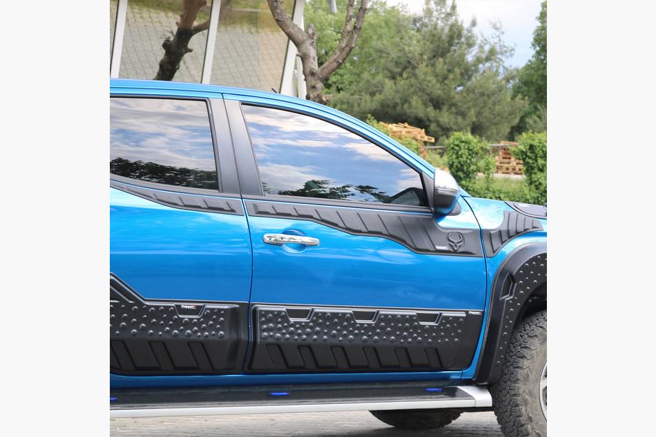 Mitsubishi L200 2015–2024 Øvre dørlister 2019+ (6 stk., ABS) Image