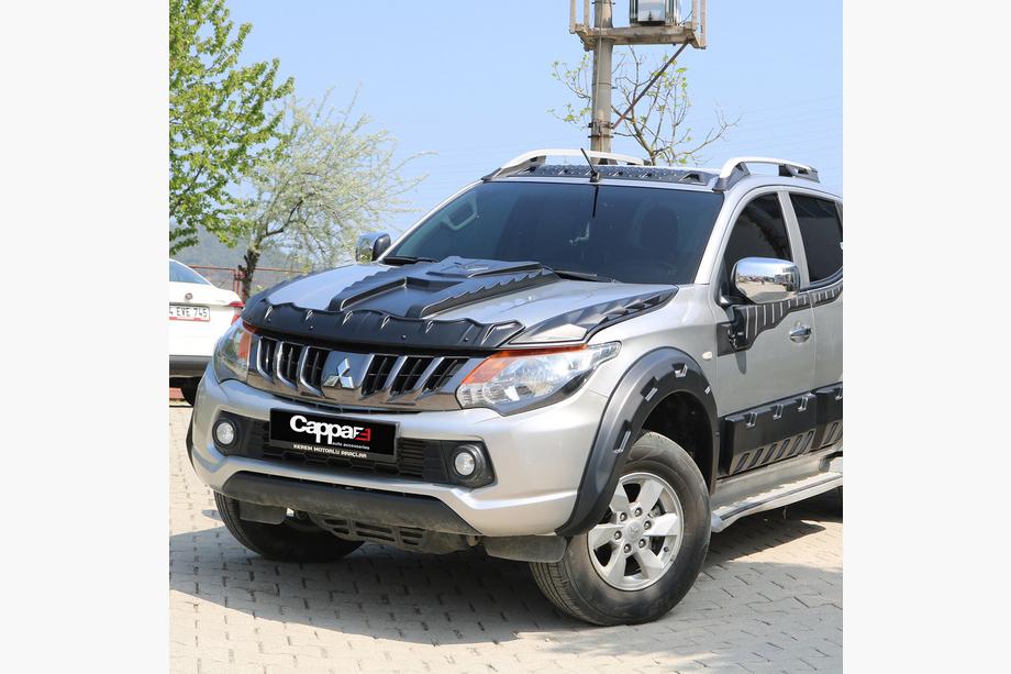 Mitsubishi L200 2015–2024 Sæt motorhjelmslister DRAGON (2015-2019, 3 stk) Image