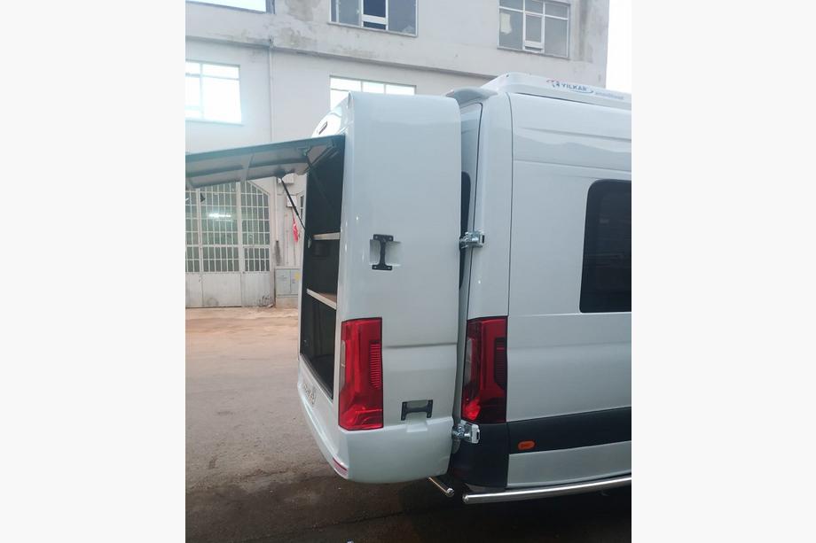 Mercedes Sprinter W907/W910 2018– Tagbøjler (højt tag) Foto 2