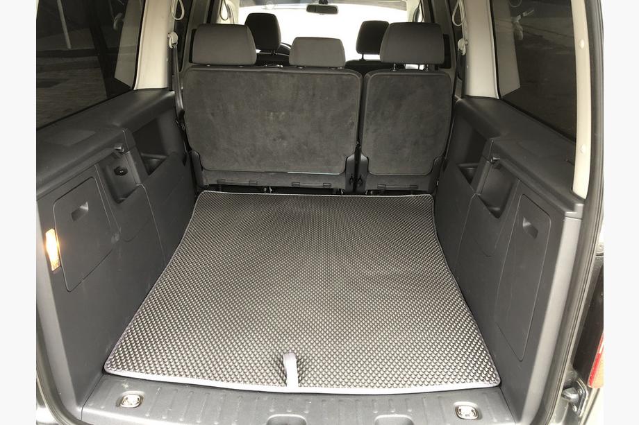 Volkswagen Caddy 2010–2015 Bagagerumsmåtte V2 MAXI (EVA, sort) Image