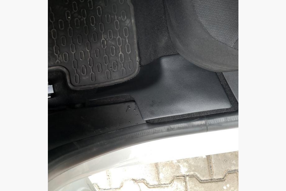 Dacia Sandero 2021– Indvendige dørtrinslister EuroCap (5 stk., ABS) Image