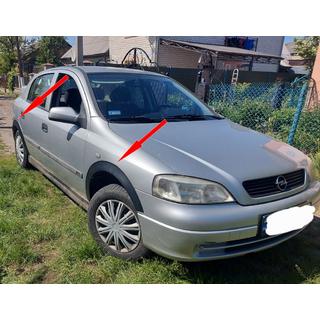 Hjulskærmslister (4 stk., sorte i metal) Opel Astra G Classic 1998–2012