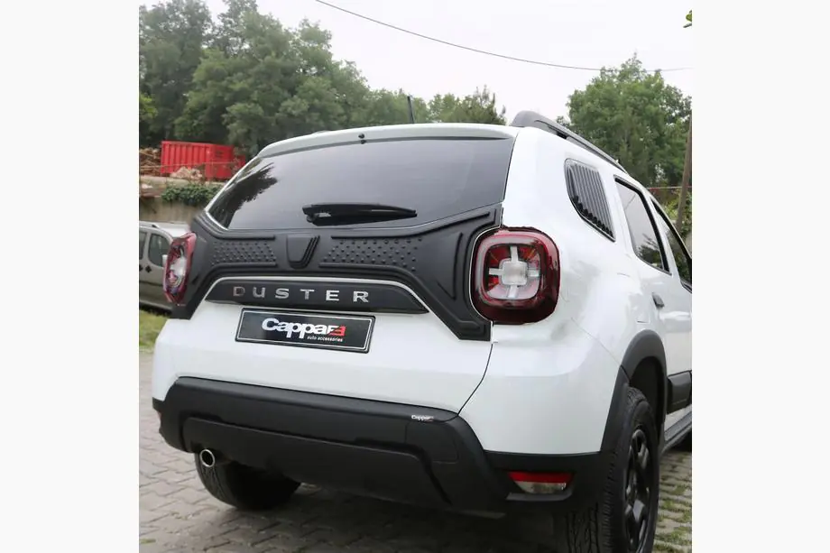 Dacia Duster 2018–2024 Plastafdækning til bagklap (1 stk.) Image