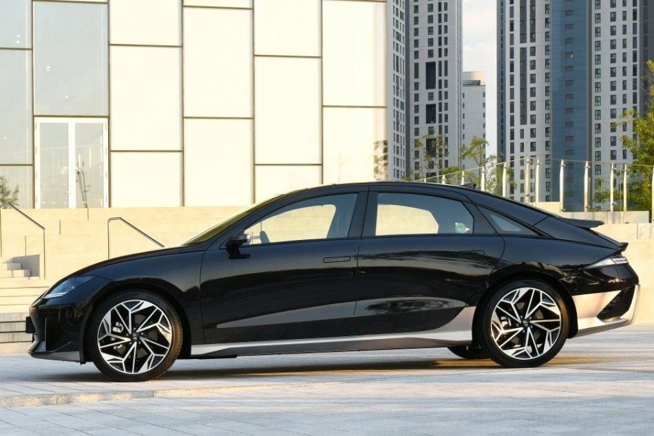 Elektrisk sedan Hyundai IONIQ 6
