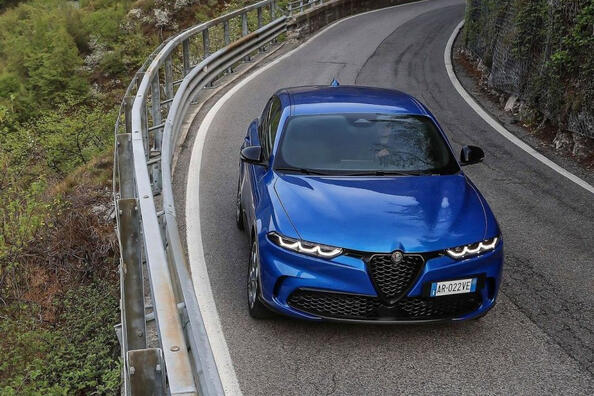 Test af crossoveren Alfa Romeo Tonale